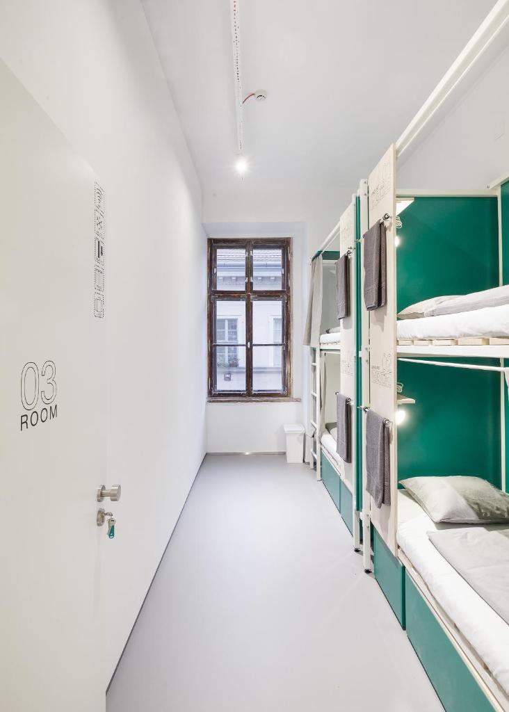 Номер (Кровать в общем 8-местном номере для мужчин и женщин), Flow Hostel