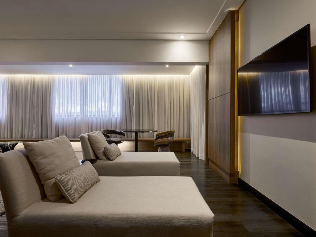 Mercure Belo Horizonte Lourdes Hotel - Tap to explore photos