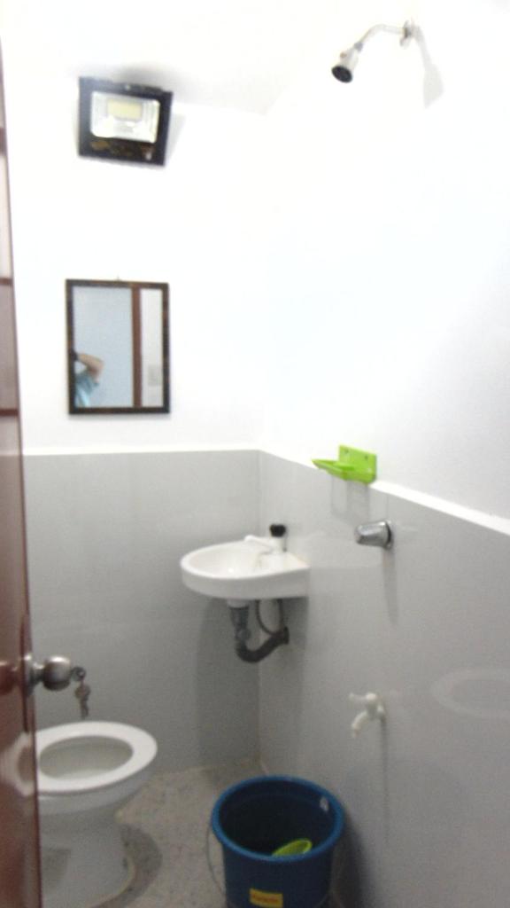 Scott Camotes Beach House Room Type - Deluxe Double Room with Balcony and Sea View Scott Camotes Beach House Room Type - Deluxe Double Room with Balcony and Sea View