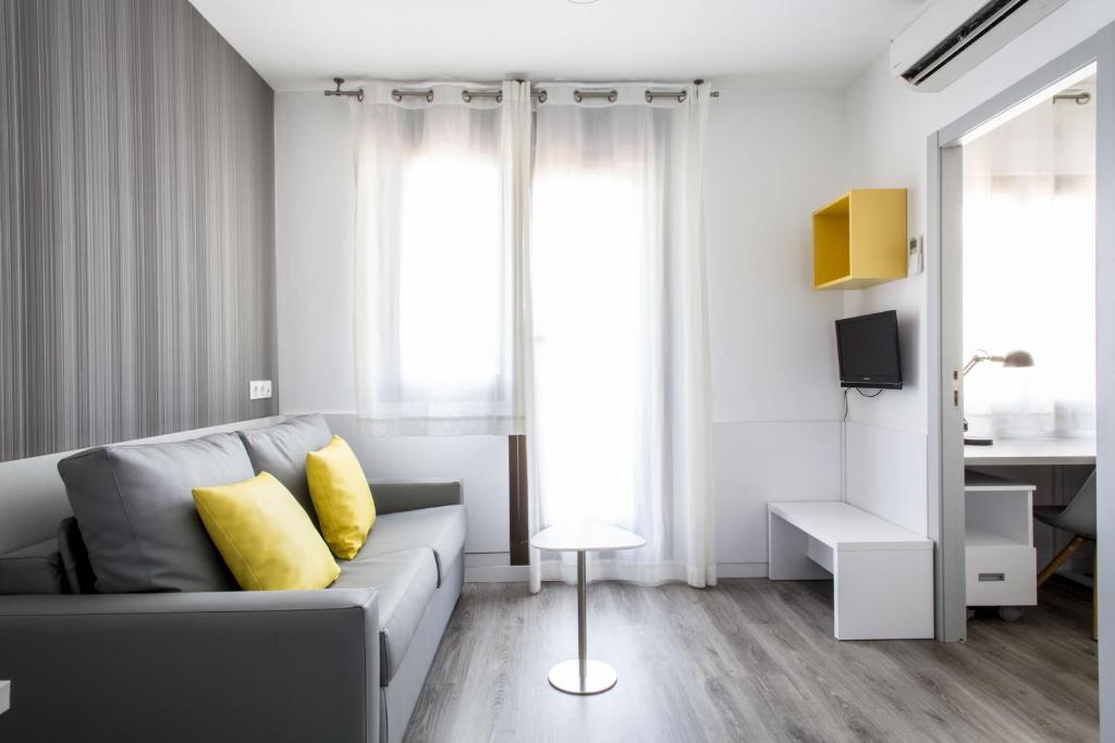 Residencia Universitaria Barcelona Diagonal photo 3
