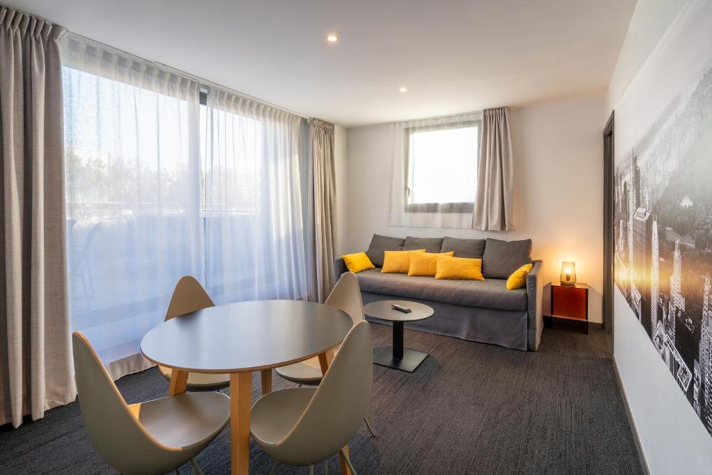 Best Western Plus Central Park Hotel & Spa - Tap to explore photos