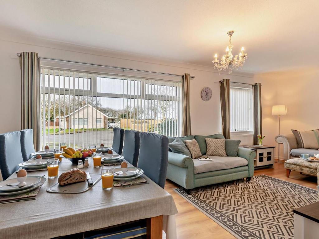 3 Bed in Kings Lynn oc-84044 - Tap to explore photos