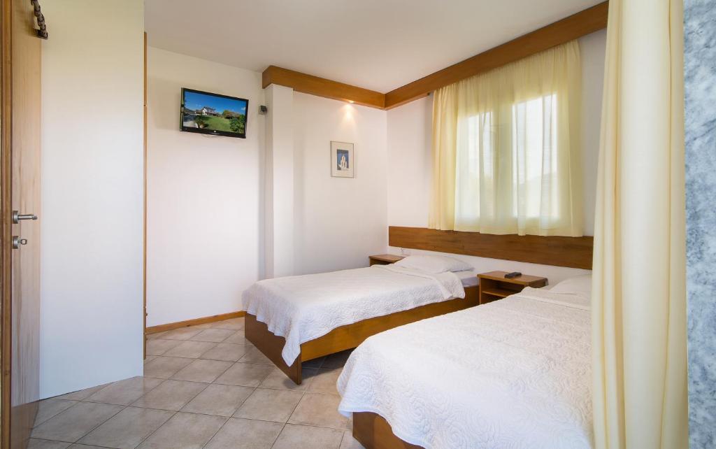 Linaraki Studios & Apartments photo 1