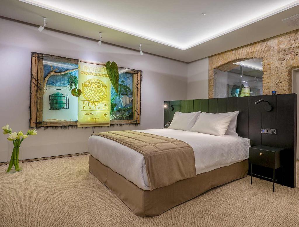Двухместный (Улучшенный номер Art), Artagonist Art Hotel