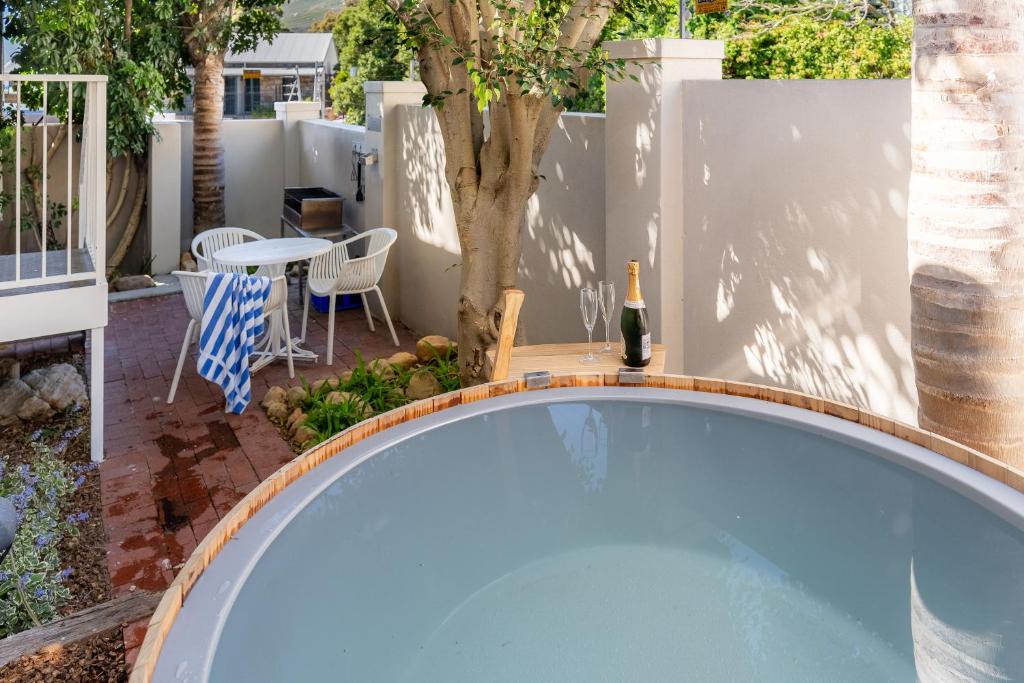 Camps Bay Village Room Type - Studio with Garden View