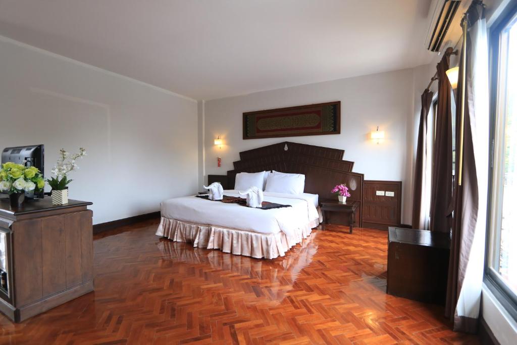 Baiyoke Chalet Hotel photo 4