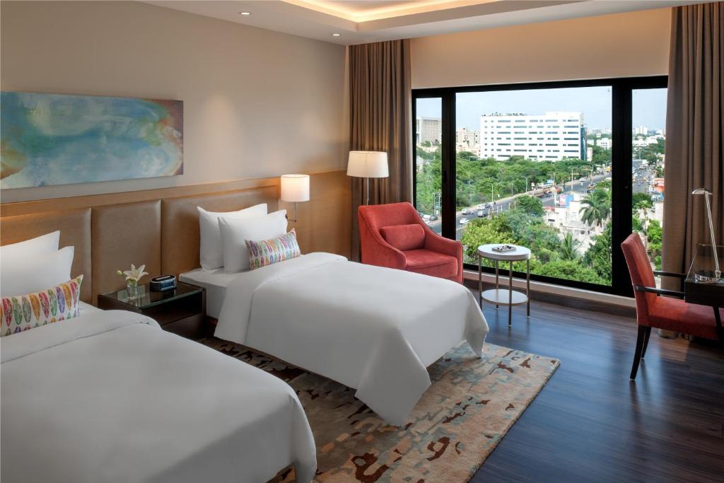 Трехместный (Представительский двухместный номер с 1 кроватью), Feathers- A Radha Hotel, Chennai