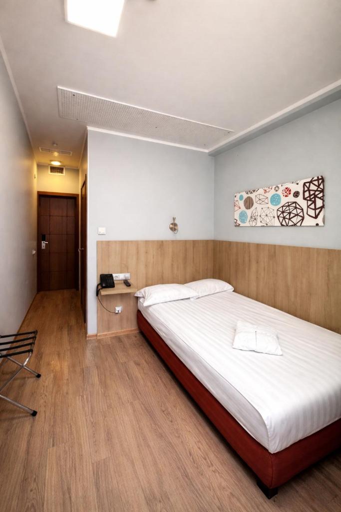 Smart Hotel Bishkek - Tap to explore photos