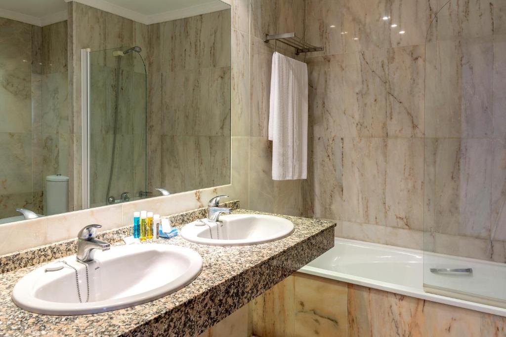 BLUESEA Al Andalus Room Type - Triple Room