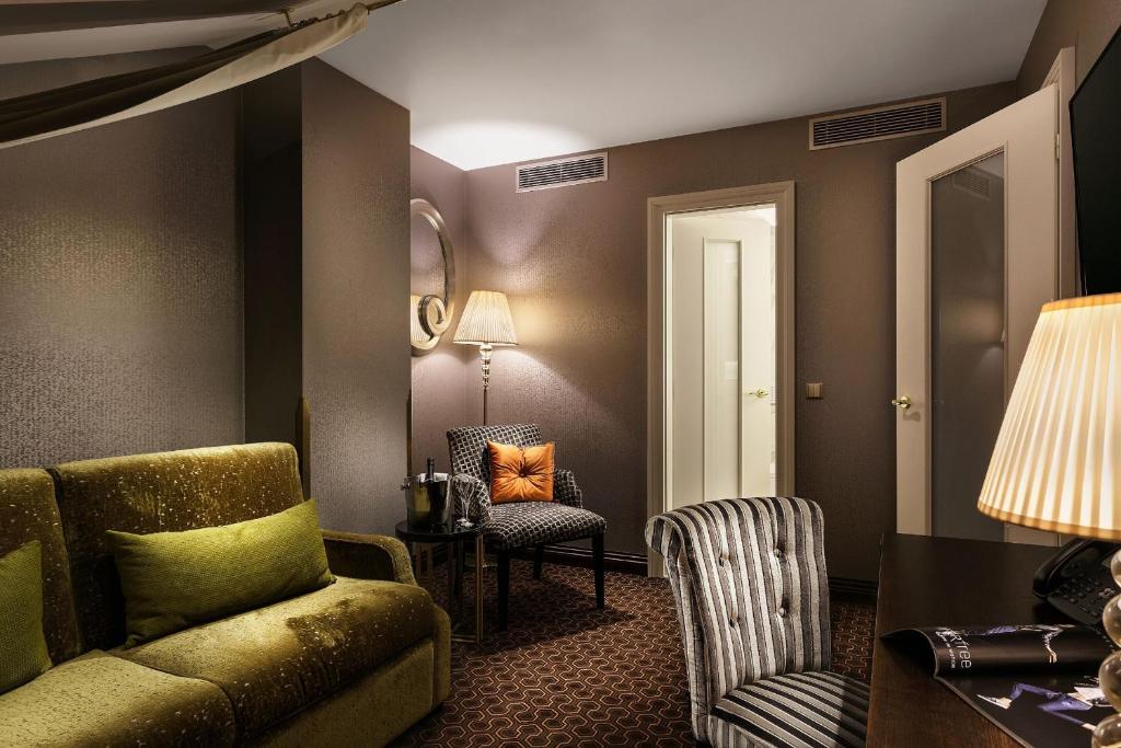 Сьюит (Люкс «Мартини»), COSMOPOLITAN Hotel Prague