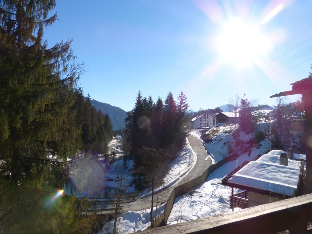 Ferienwohnung Laax mit Traumblick, großem Balkon und Terrasse