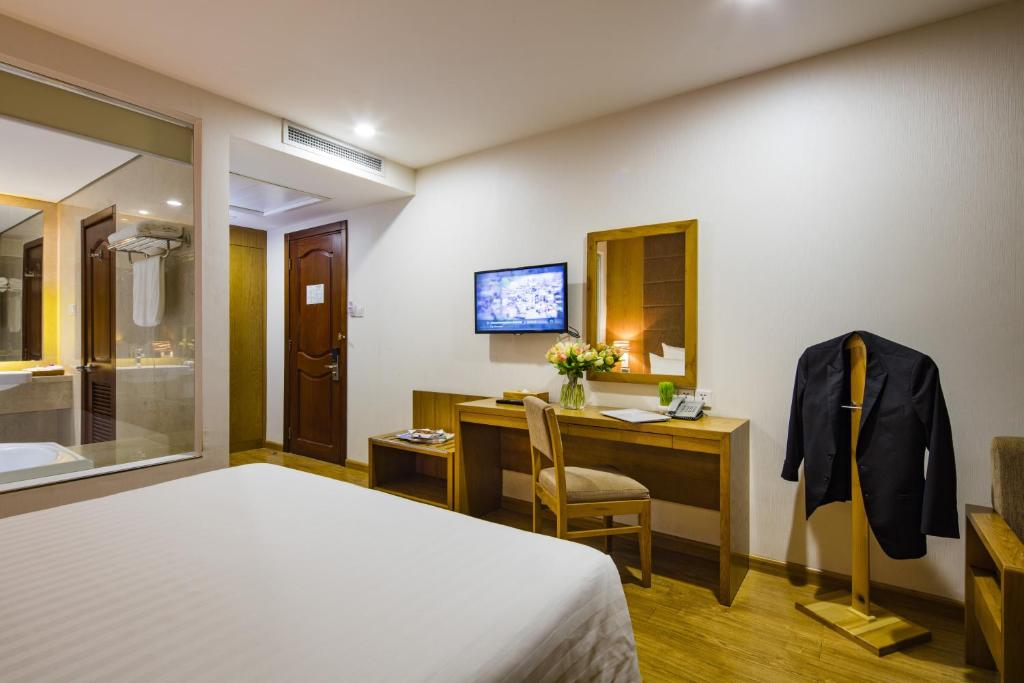 Khách sạn Paradise Saigon Boutique 