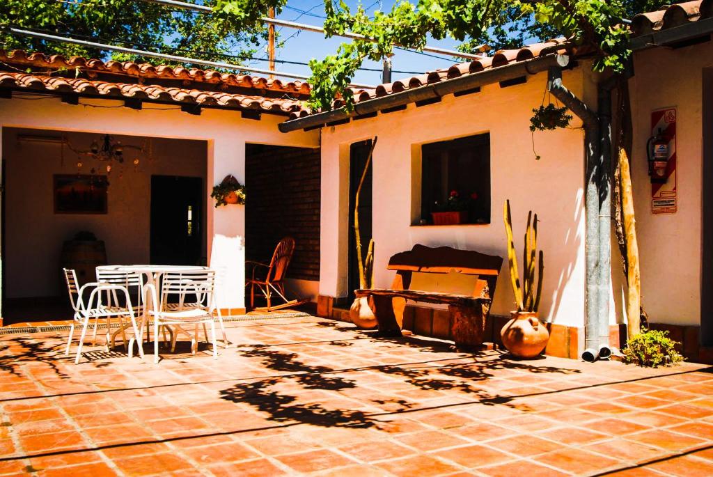 Hostal Tierra de Vinos photo 1