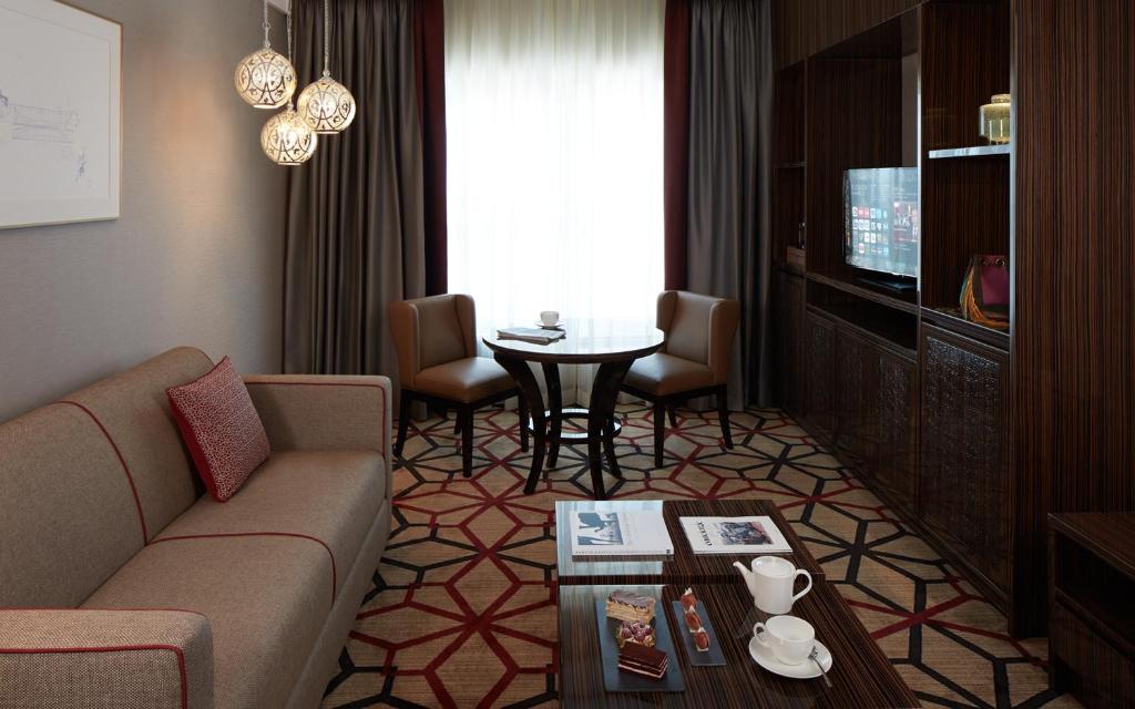 Сьюит (Люкс с 1 спальней), Отель Dusit D2 Kenz Hotel Dubai