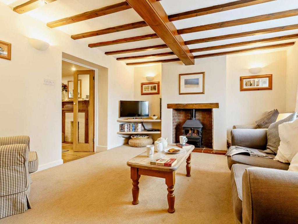2 Bed in Holt oc-ncc32 - Tap to explore photos
