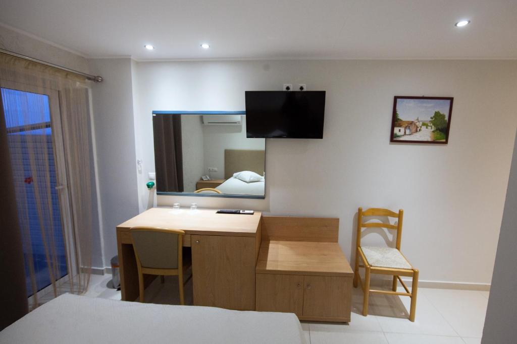 Thomas Beach Hotel photo 2