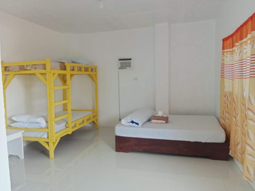 Scott Camotes Beach House Room Type - Deluxe Family Suite