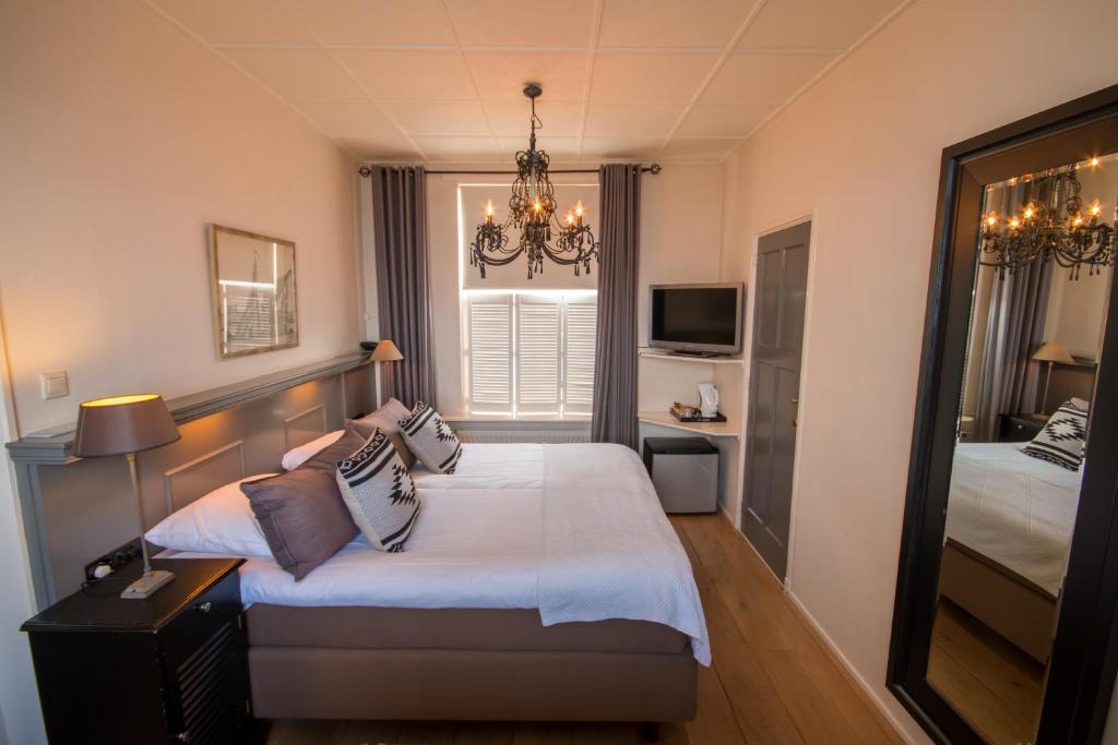 Двухместный (Двухместный номер с 2 отдельными кроватями), Auberge de Campveerse Toren