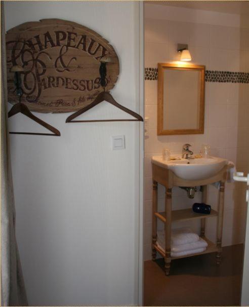 Hotel Le Suroit photo 3