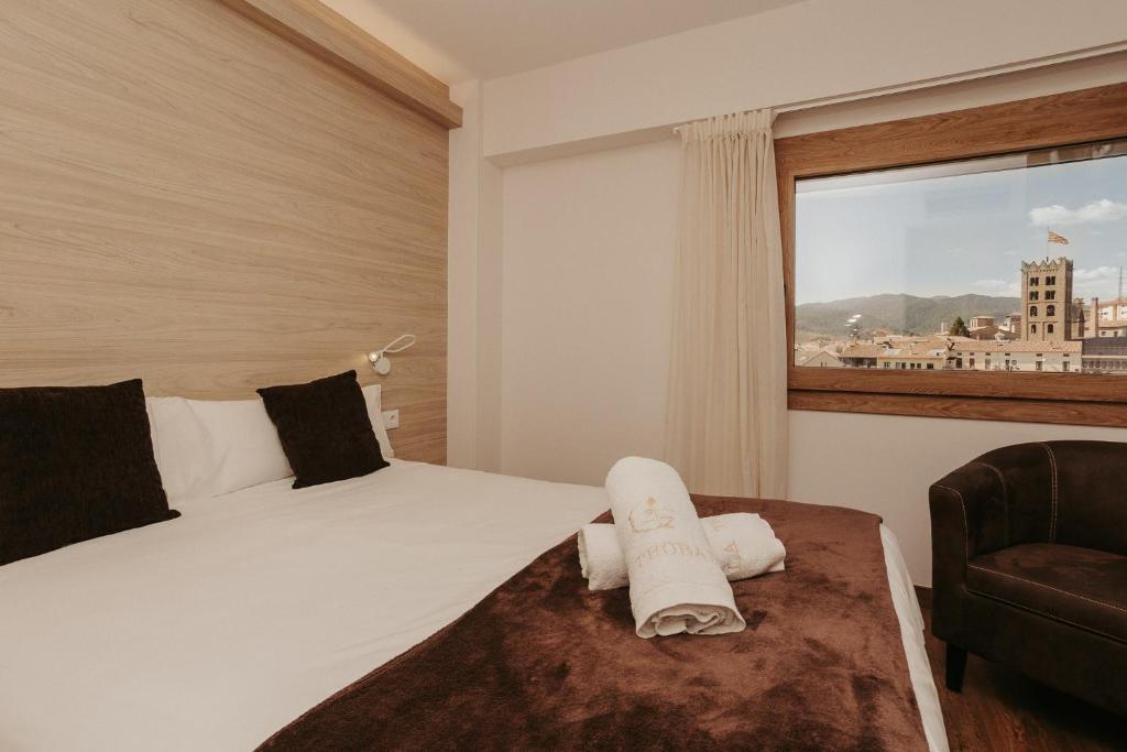 La Trobada Hotel Boutique - Tap to explore photos