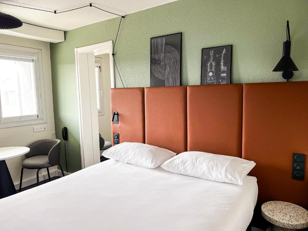 ibis Nimes Ouest - Tap to explore photos