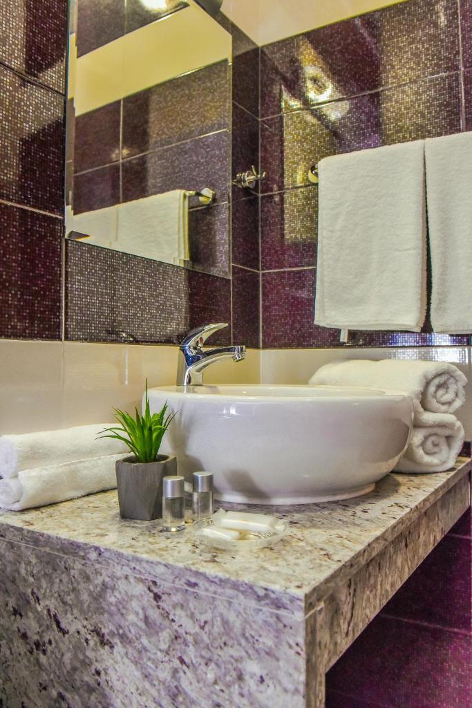 Central Guest Rooms photo 2