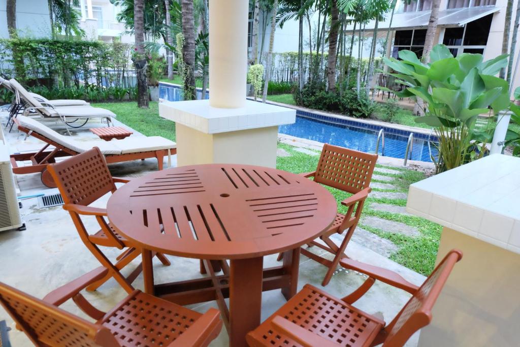 4 BR Pool Villa Hua Hin Blue Lagoon photo 1