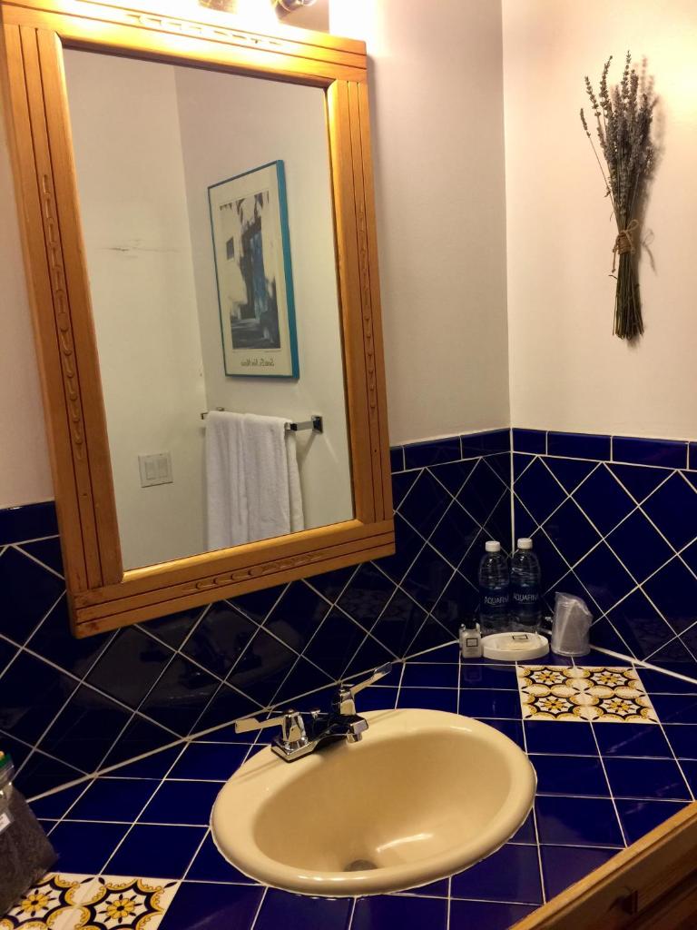 Guadalupe Inn Room Type - Deluxe Double or Twin Room