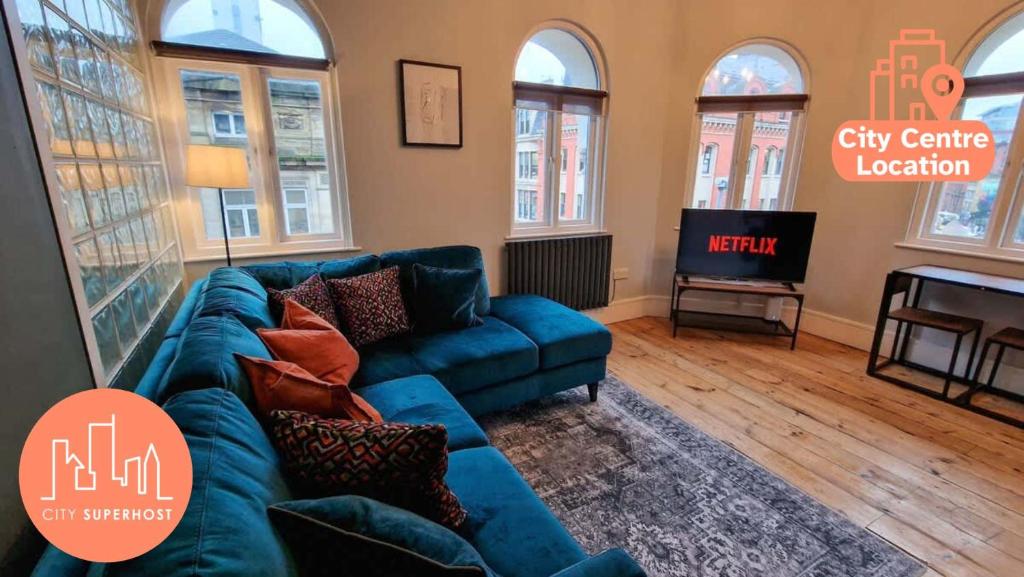2 Bed Northern Quarter Flat City Centre - Tap to explore photos