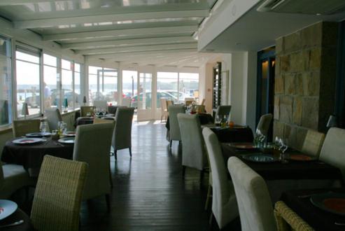 Hotel Le Suroit photo 1
