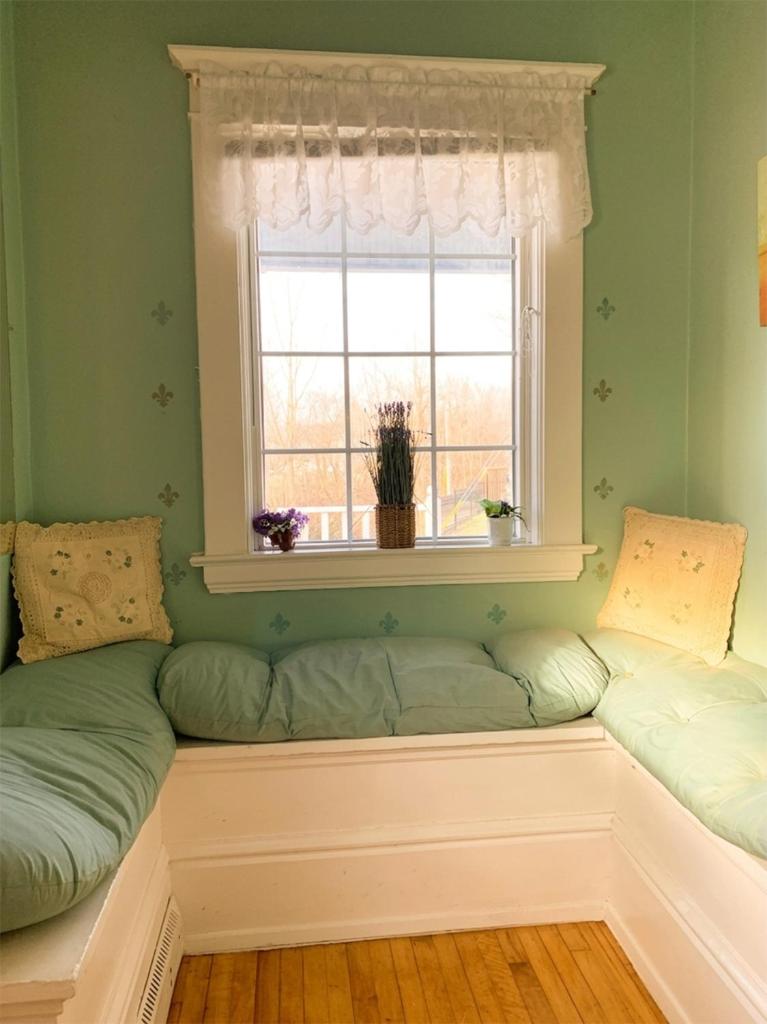 Strathaird Bed and Breakfast - Tap to explore photos