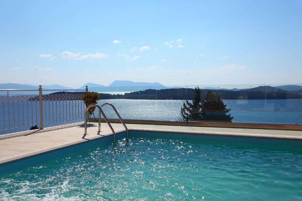 Villa Myrtis photo 4