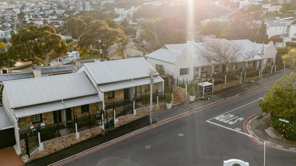 Camps Bay Village - Studios and Apartments