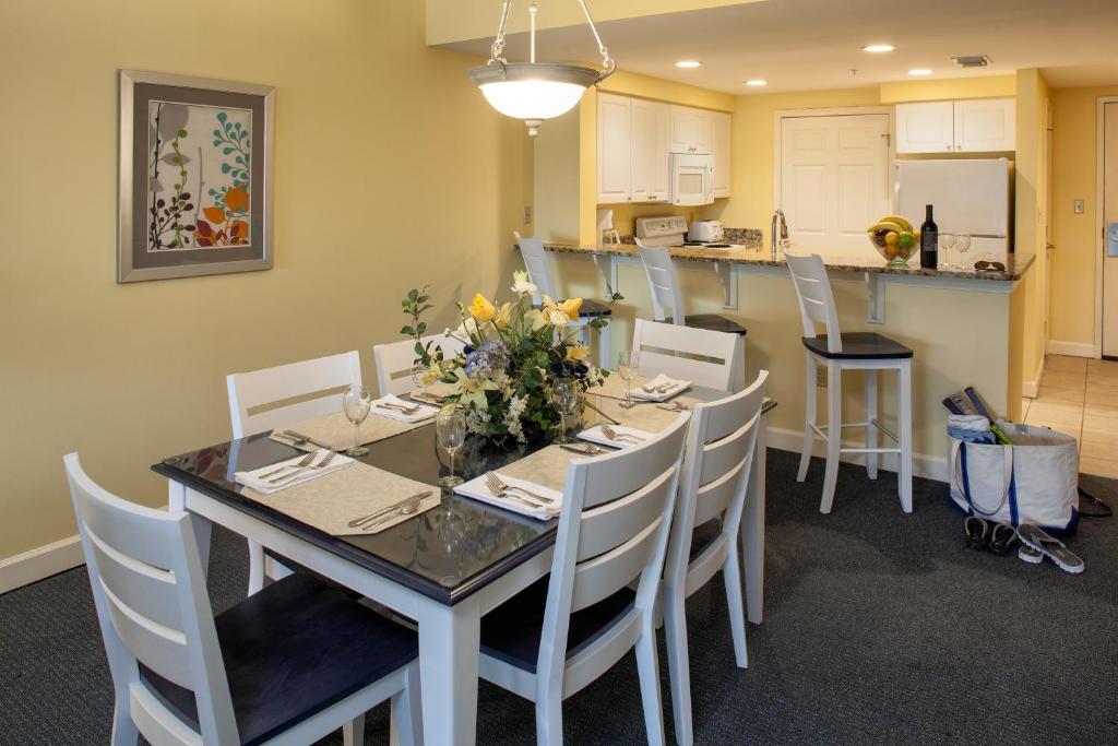 Waterside by Spinnaker Resorts image