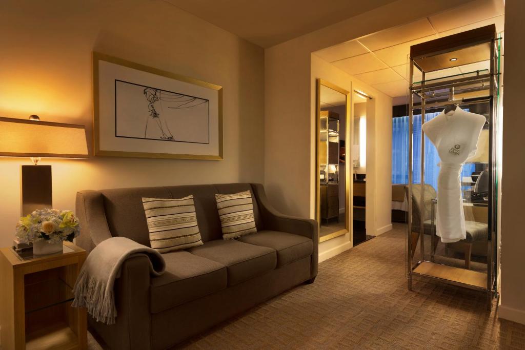 Сьюит (Представительский люкс с кроватью размера «queen-size»), Executive Hotel Le Soleil New York