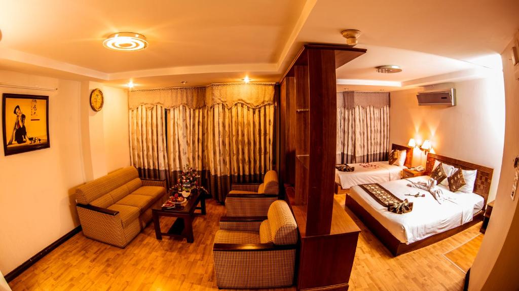 Сьюит (Люкс), Pacific Hotel