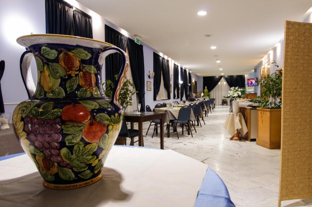 Miramare Hotel photo 4