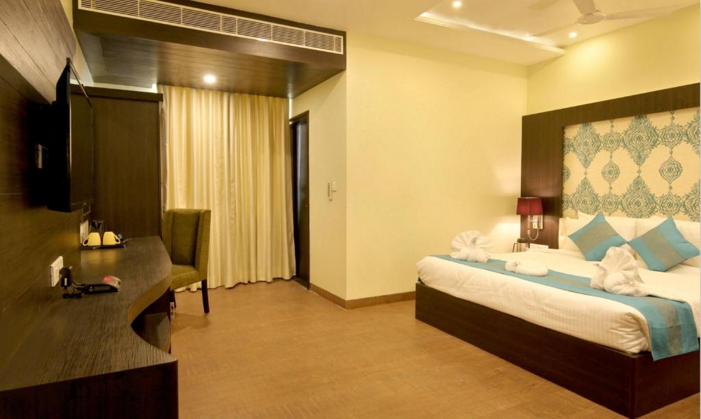 Трехместный (King Room with Mountain View Includes 10% off on F&B,Early C/in & Late C/out by 3hrs STA***), The Livin