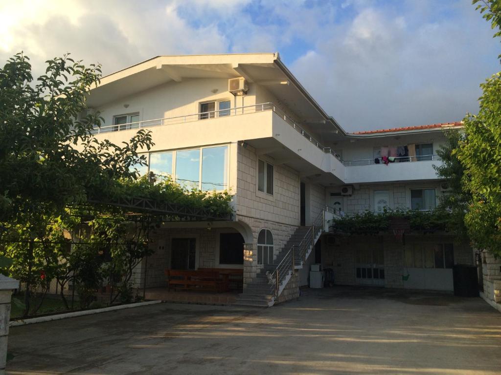 Guest House Lalic photo 3