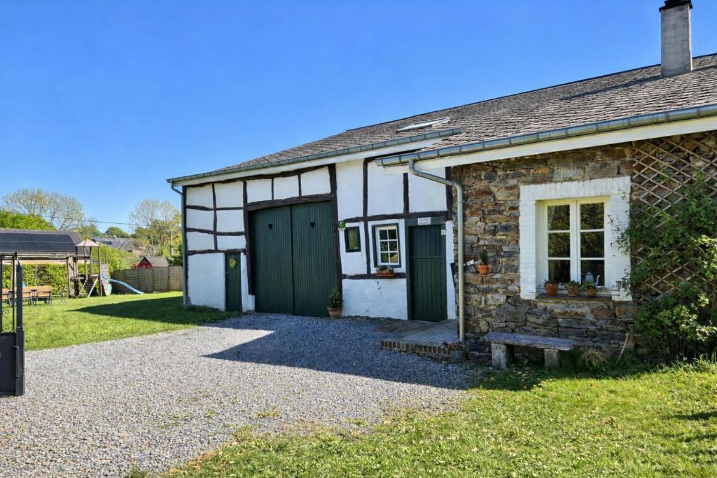 Les Colombages de Bergeval gîte familial dans les Ardennes photo 1
