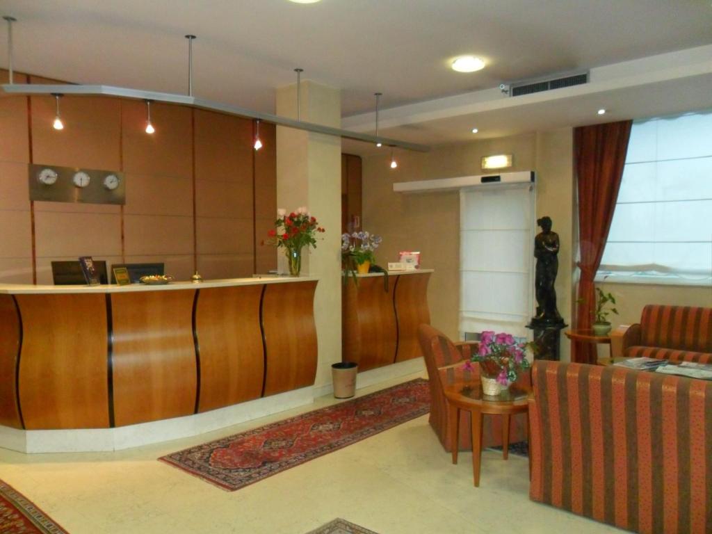 Hotel Riviera photo 3