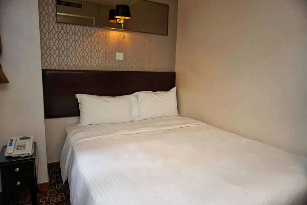 Lander Hotel Prince Edward photo 1
