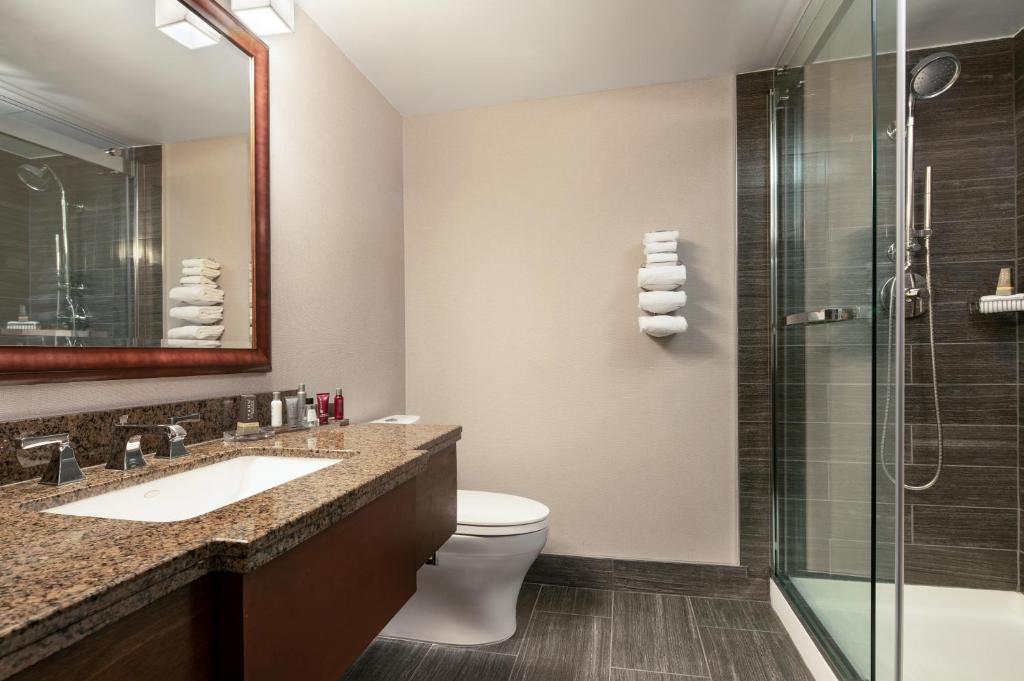 Walnut Creek Marriott - Tap to explore photos