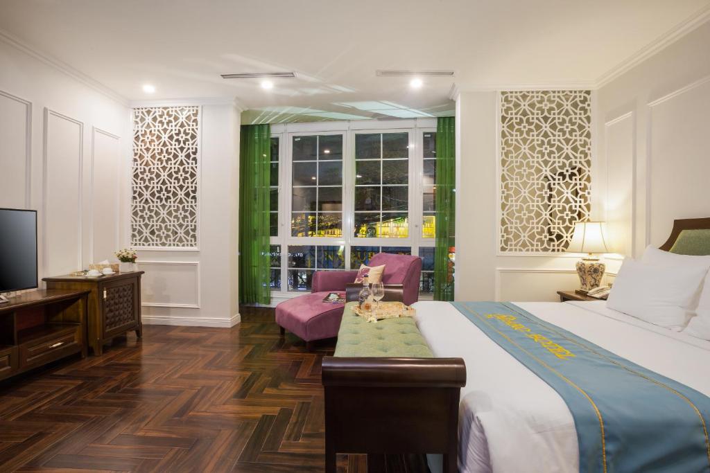 Сьюит (Люкс с видом на город), Maro Hotel