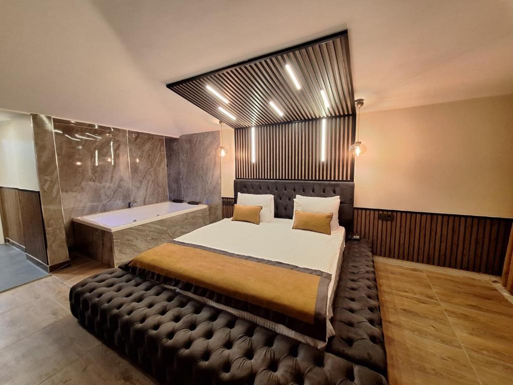 The Best City Kadikoy Room Type - Sea View King Room with Balcony