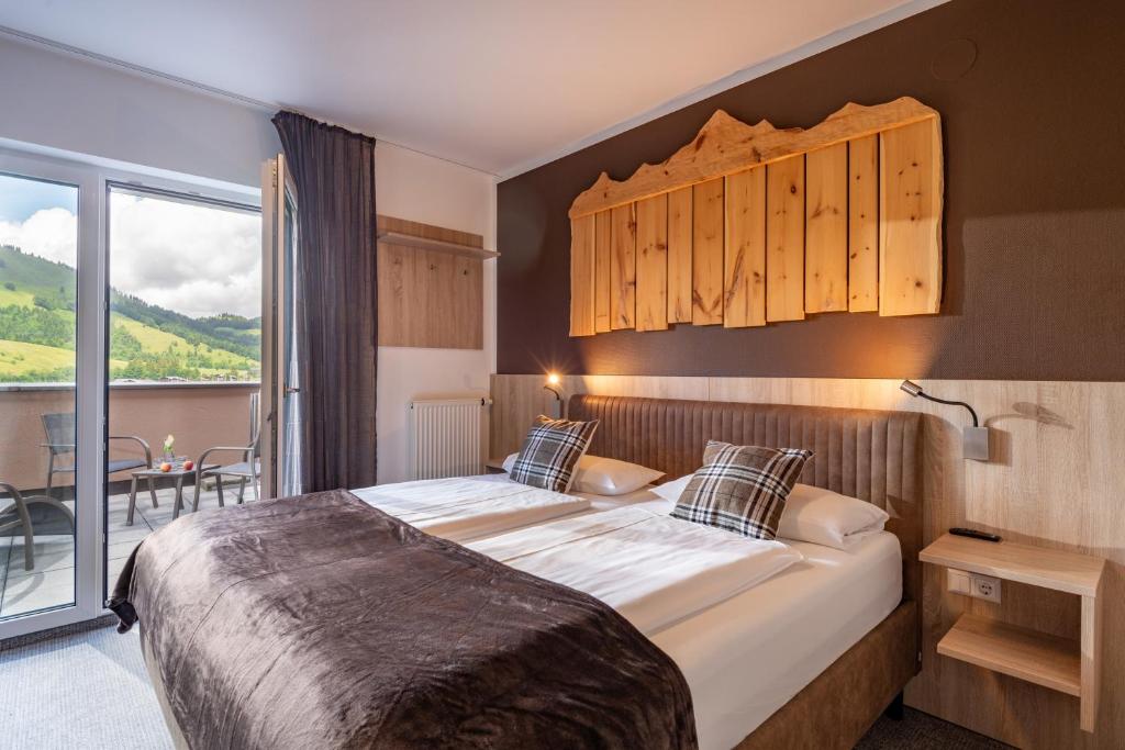 fairhotel Hochfilzen Room Type - Comfort Double Room with Terrace