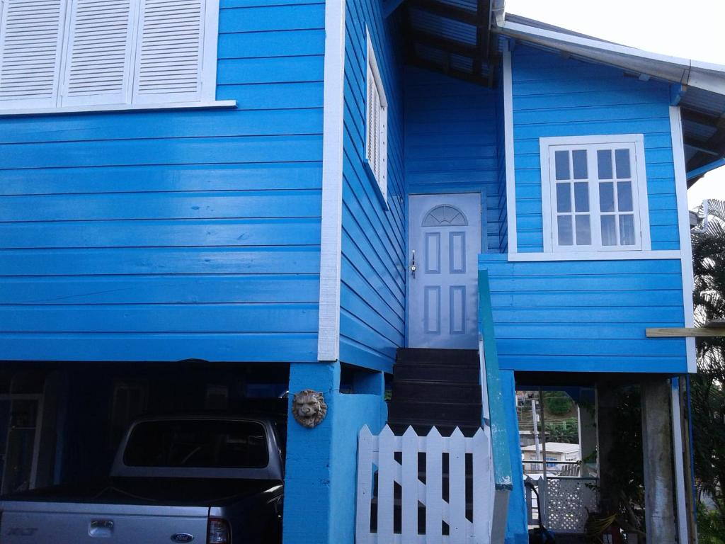 onelovecottagetobago upstairs apartment photo 4