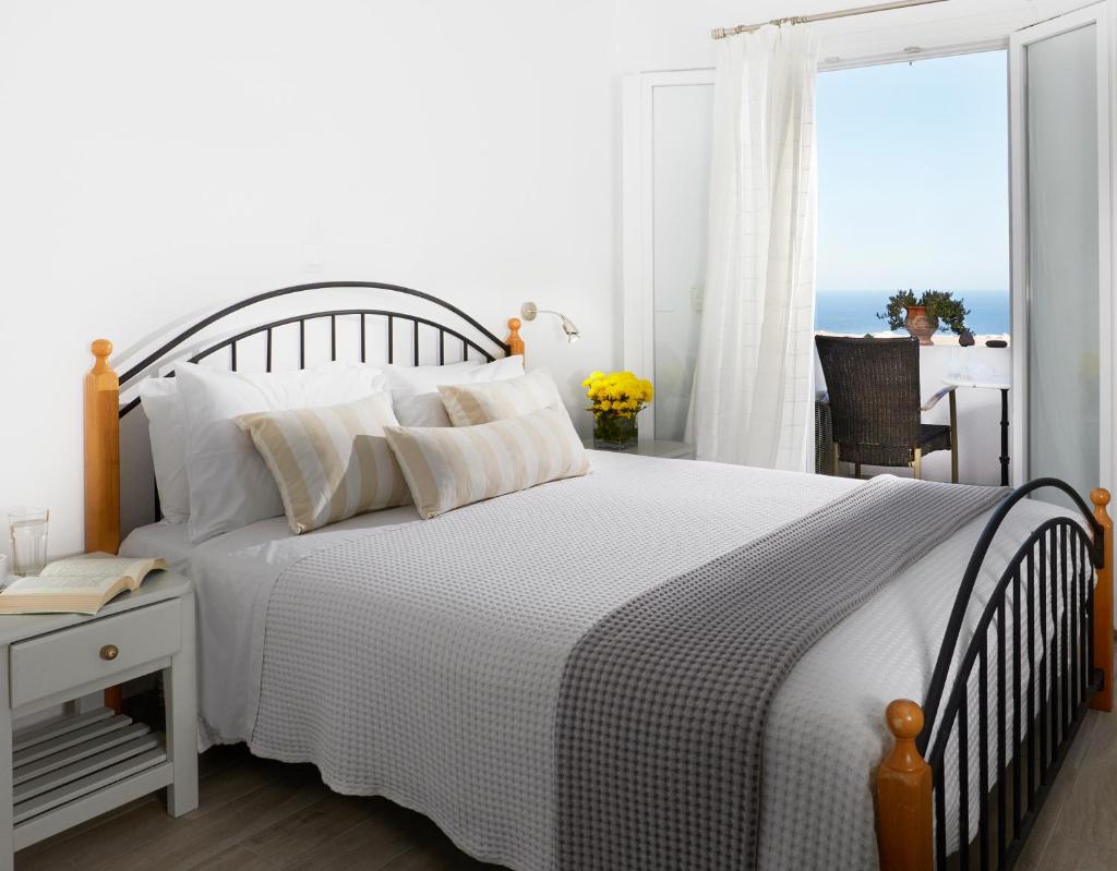 Двухместный (Стандартный  двухместный номер (после ремонта)), Milos Villas Hotel