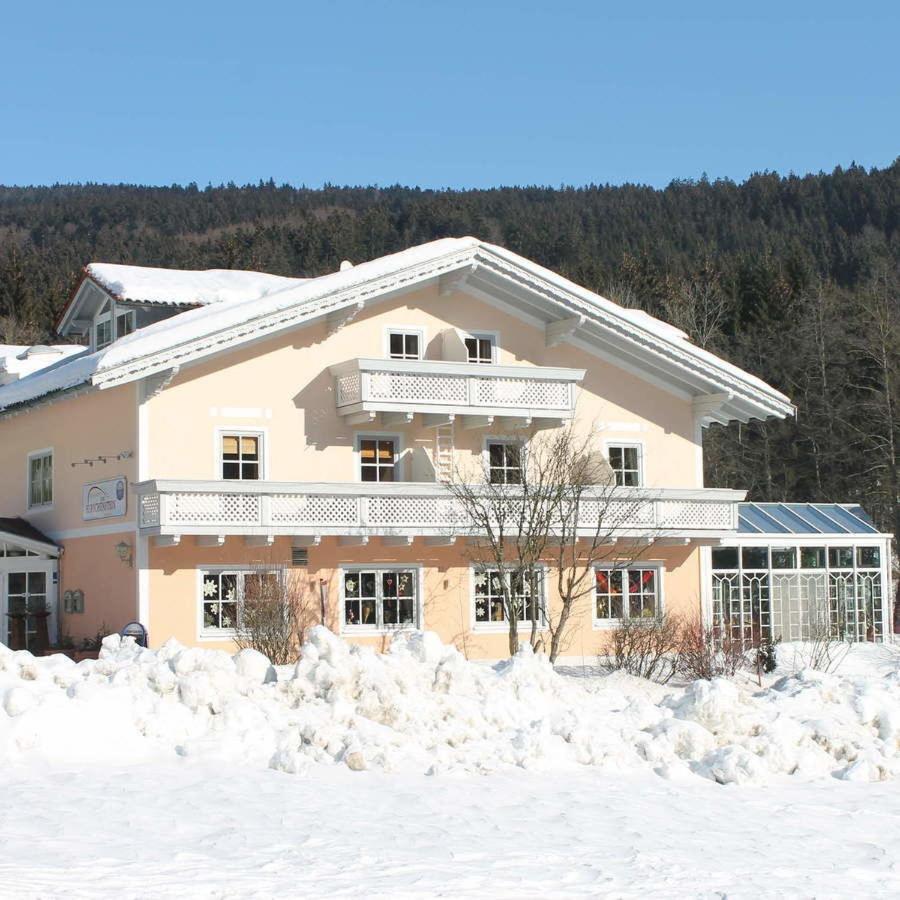 Landgasthof Hotel Zum Hirschenstein, Pension Garni photo 2