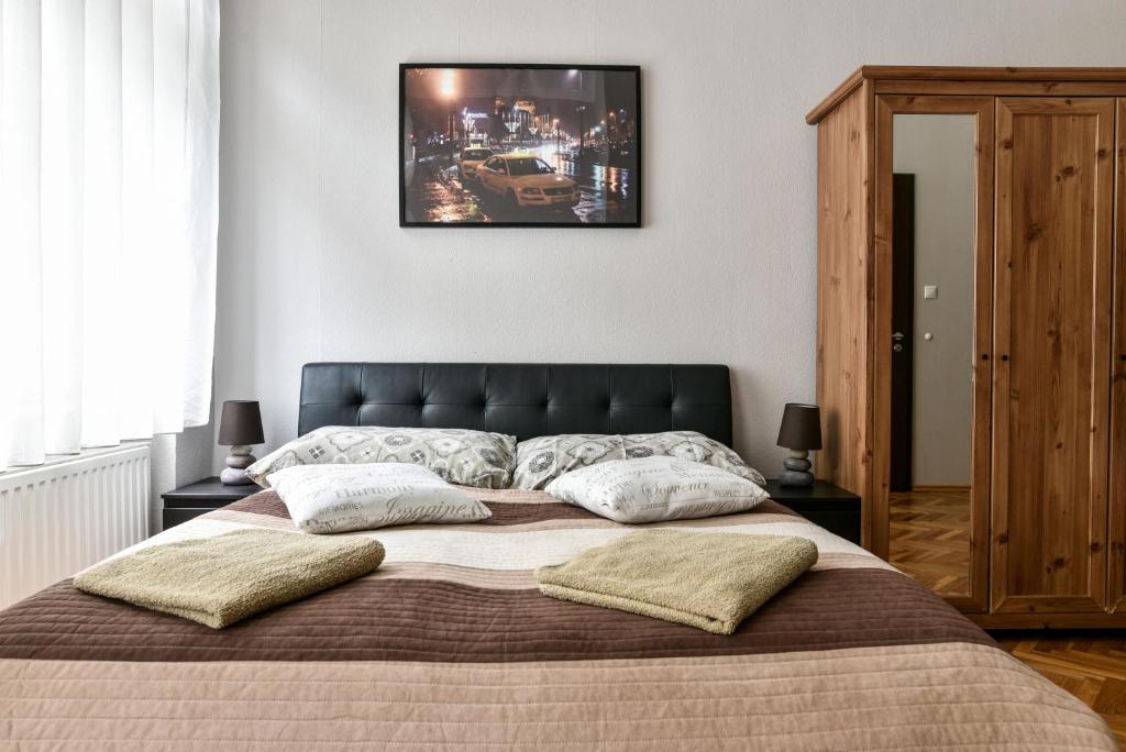 Четырехместный (Просторный номер), Corvin Point Rooms and Apartments